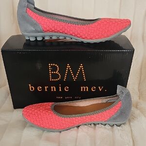 bernie mev. Women's Vibrant Red and Soft Gray Flats